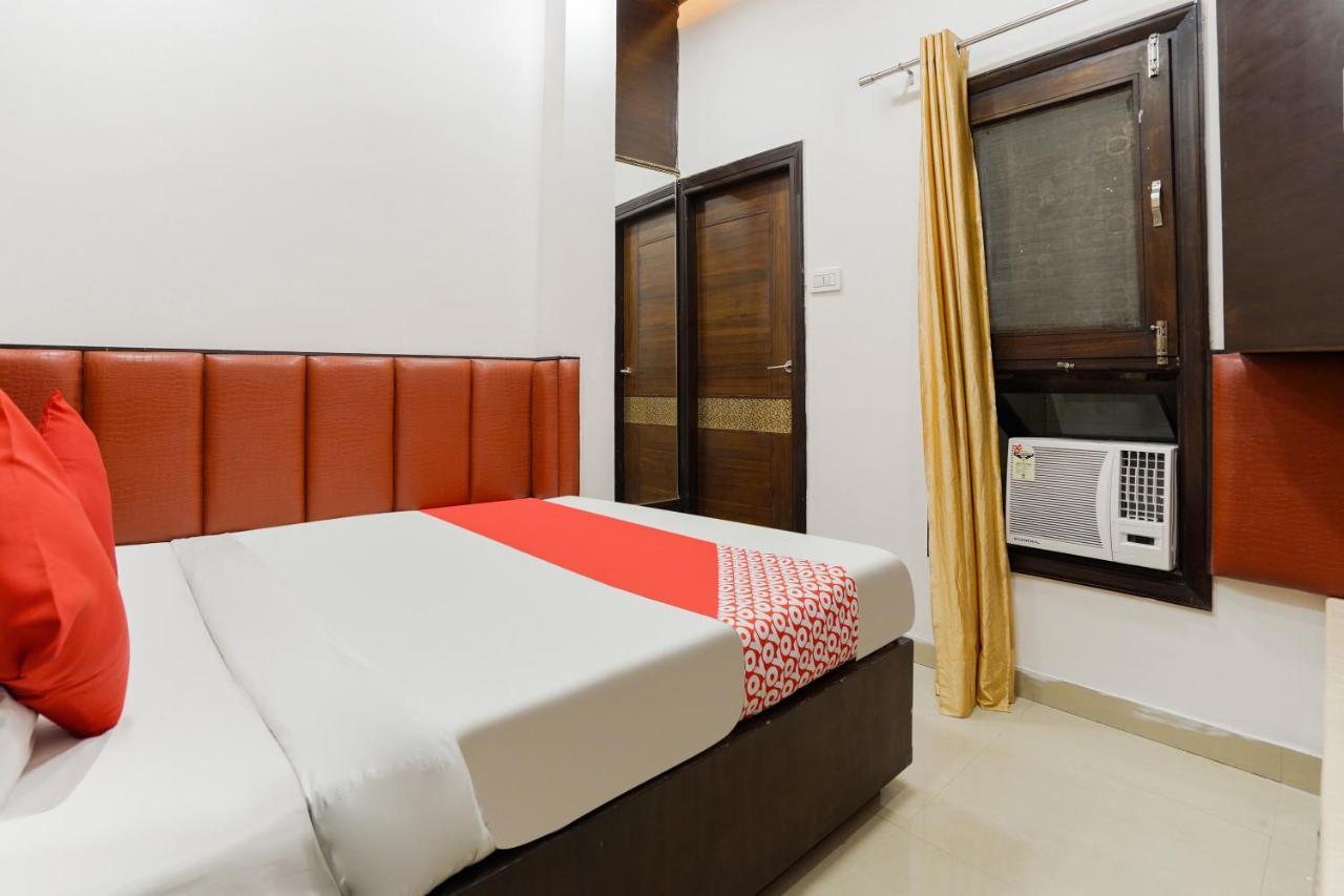Oyo 48489 Adarsh Plaza Hotel Saharanpur Exterior photo