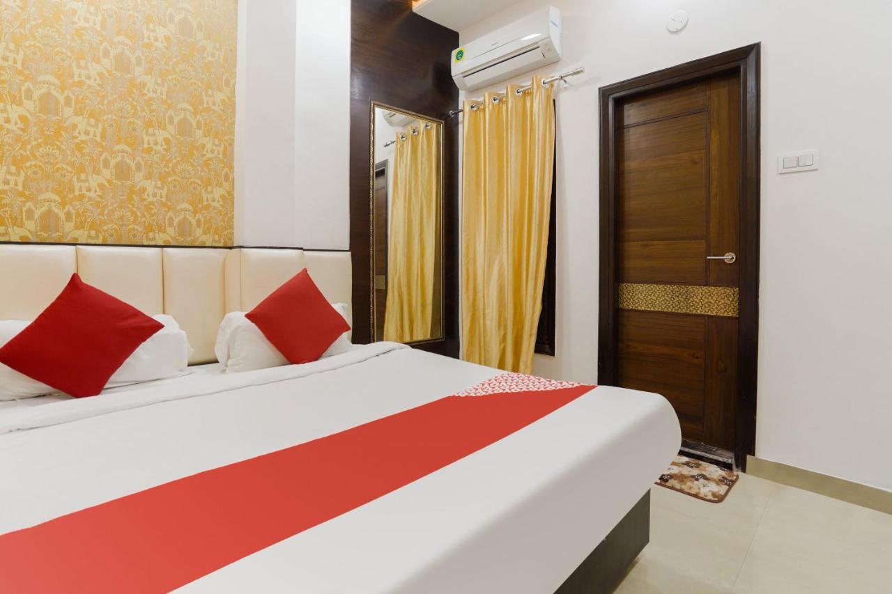 Oyo 48489 Adarsh Plaza Hotel Saharanpur Exterior photo